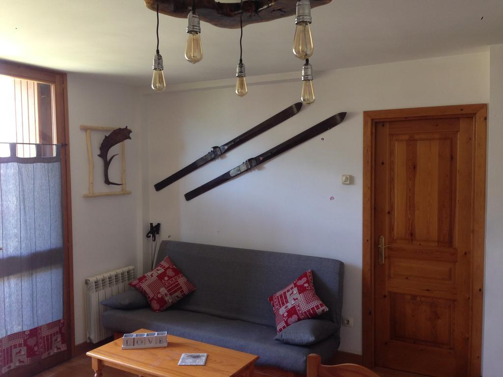 Vora Riu Apartment Естери д'Анеу Екстериор снимка