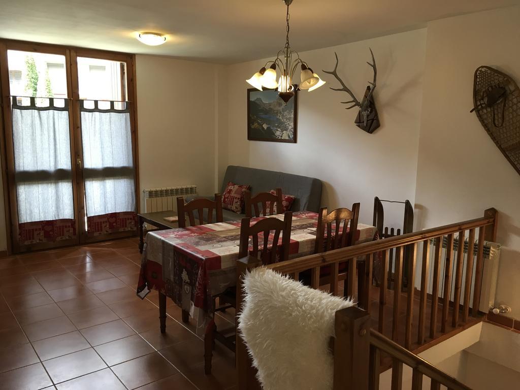 Vora Riu Apartment Естери д'Анеу Екстериор снимка