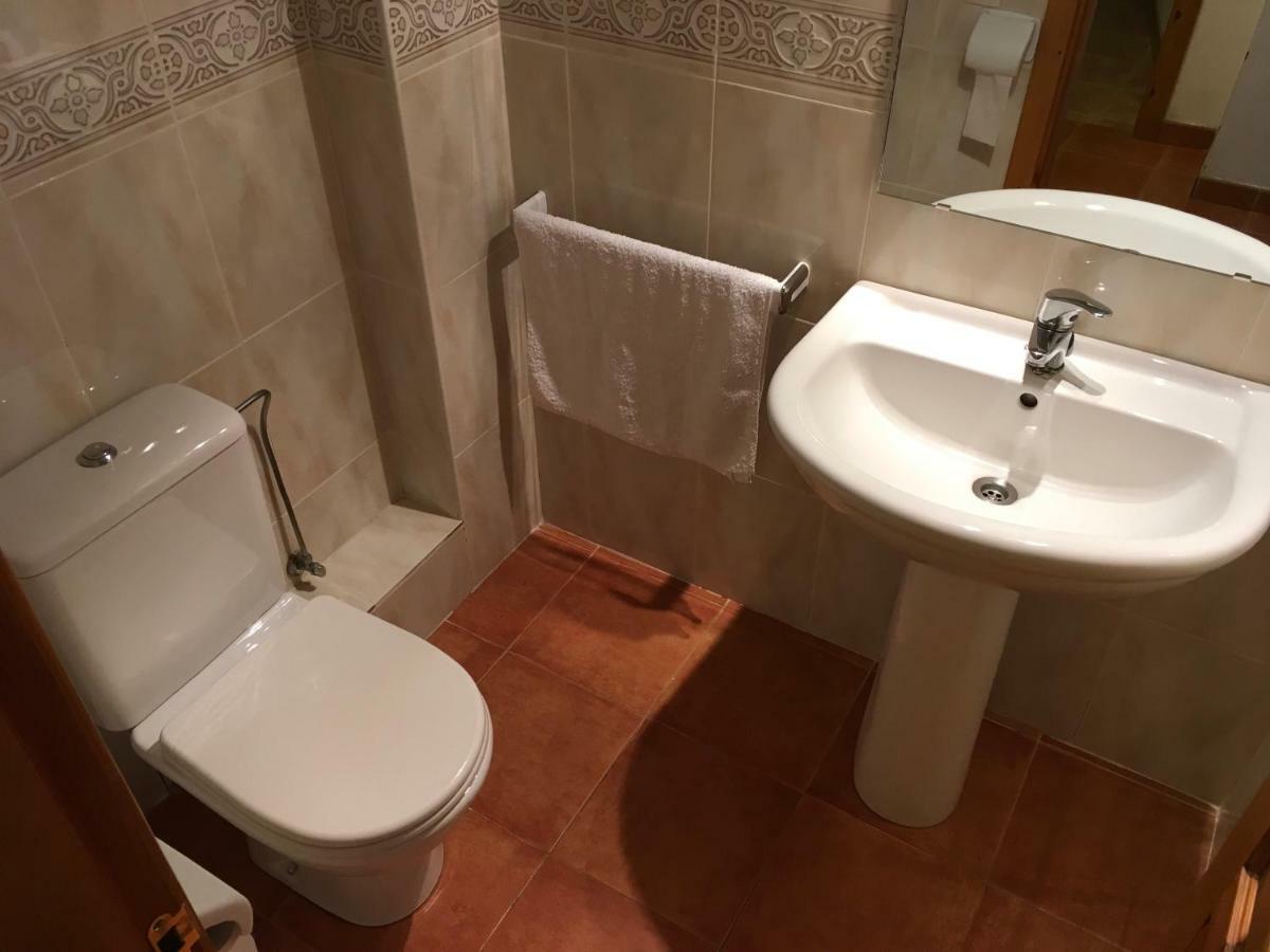 Vora Riu Apartment Естери д'Анеу Стая снимка